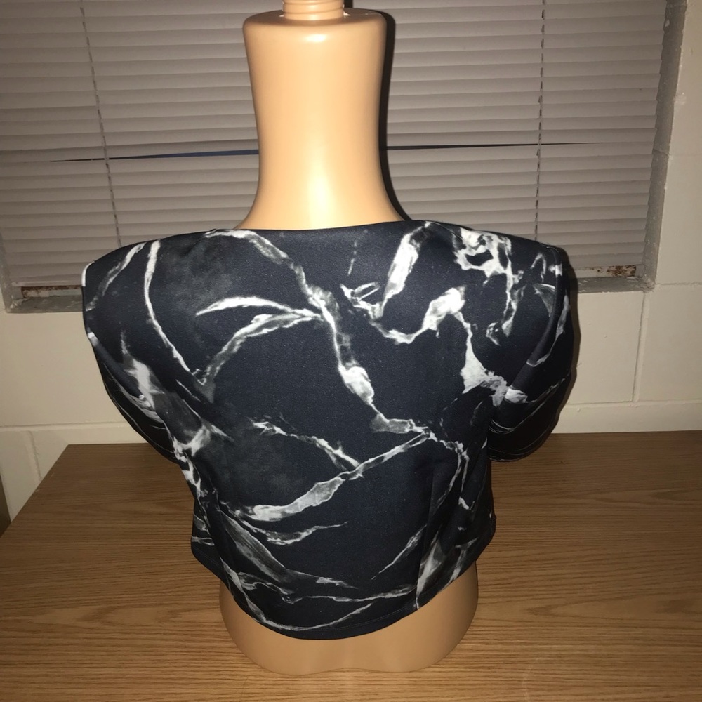 Marble Jacket - Picture 3 of 4